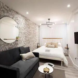 6768-102-cozy-and-fresh-mini-studio-with-kitchen-by-denstays.hotels-in-montreal.org/